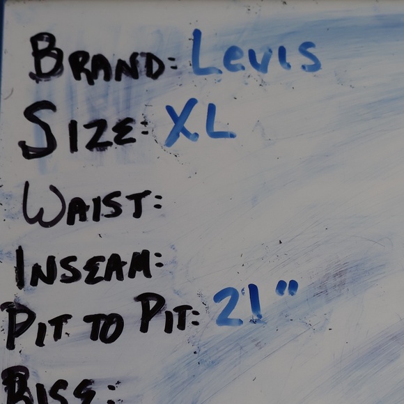 Levi's T - Picture 5 of 5